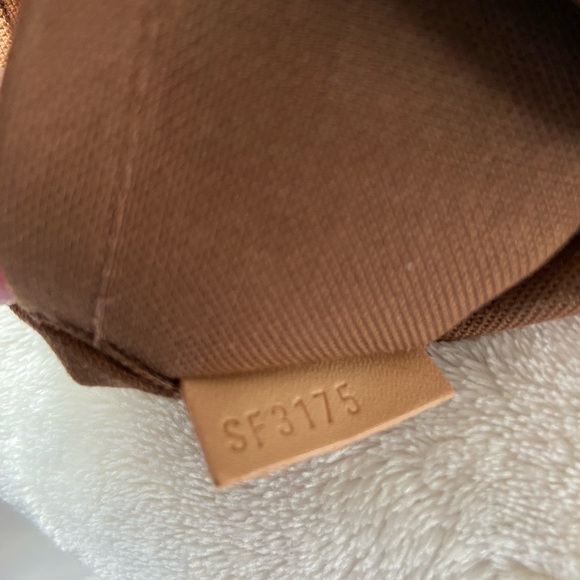 💯 Authentic LV Odeon pm Crossbody bag in pristine condition - Picture 12 of 16